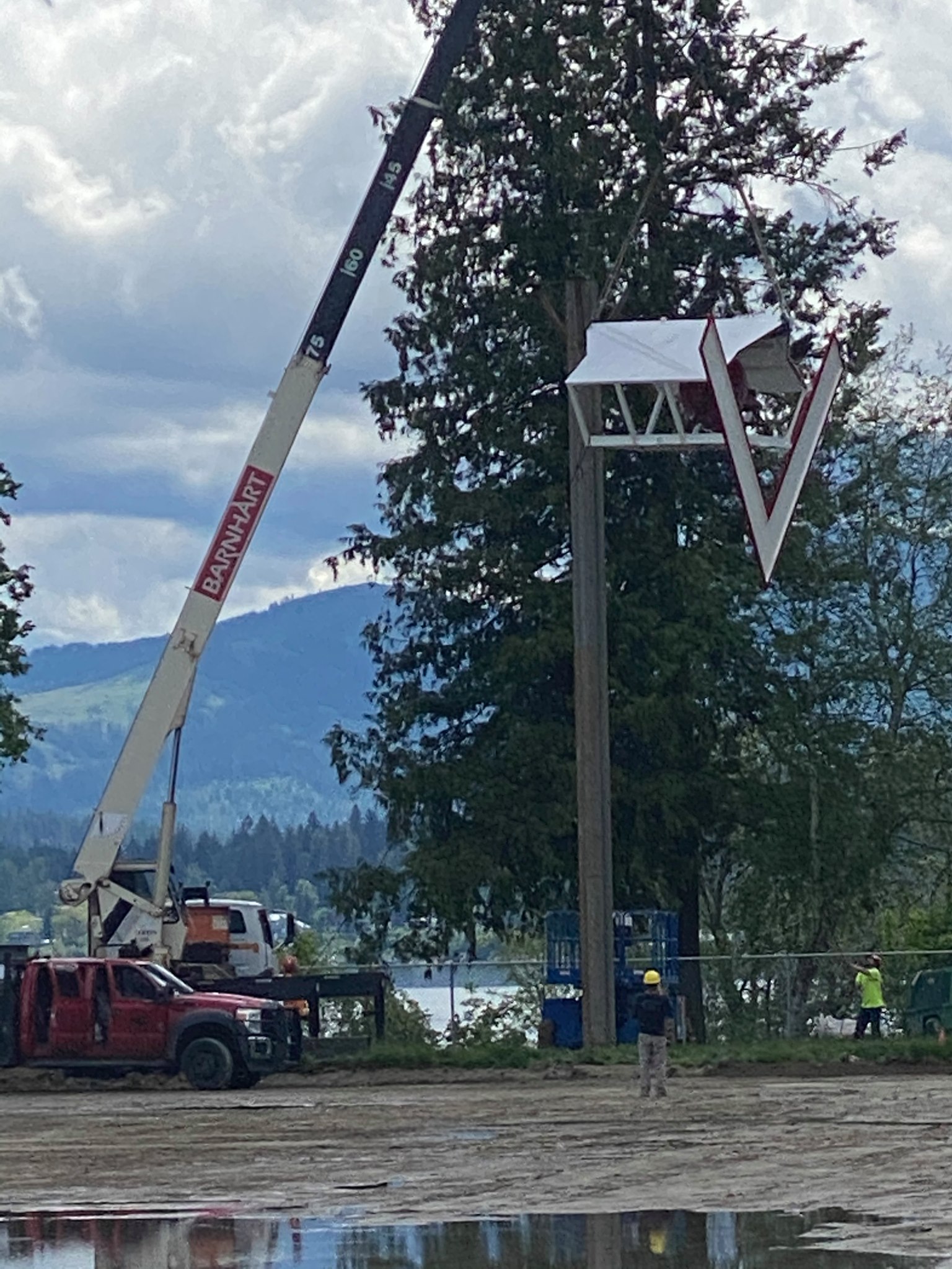 Memorial field Bell